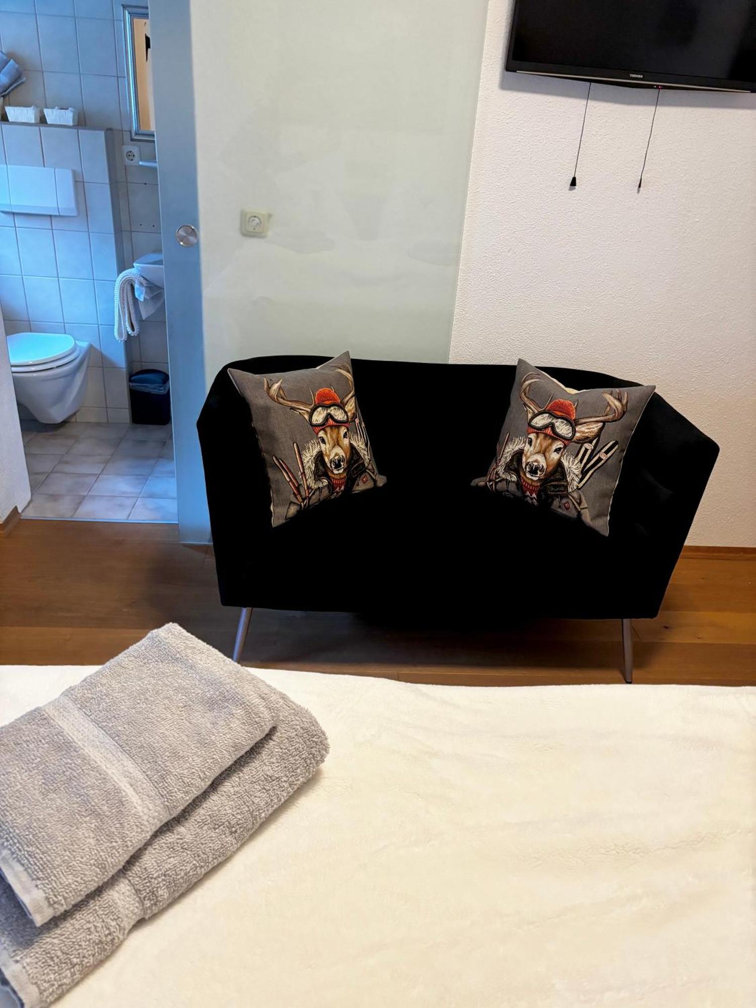 Lechtaler Alpenblick Landeck - Privatzimmer & Ferienwohnung Экстерьер фото